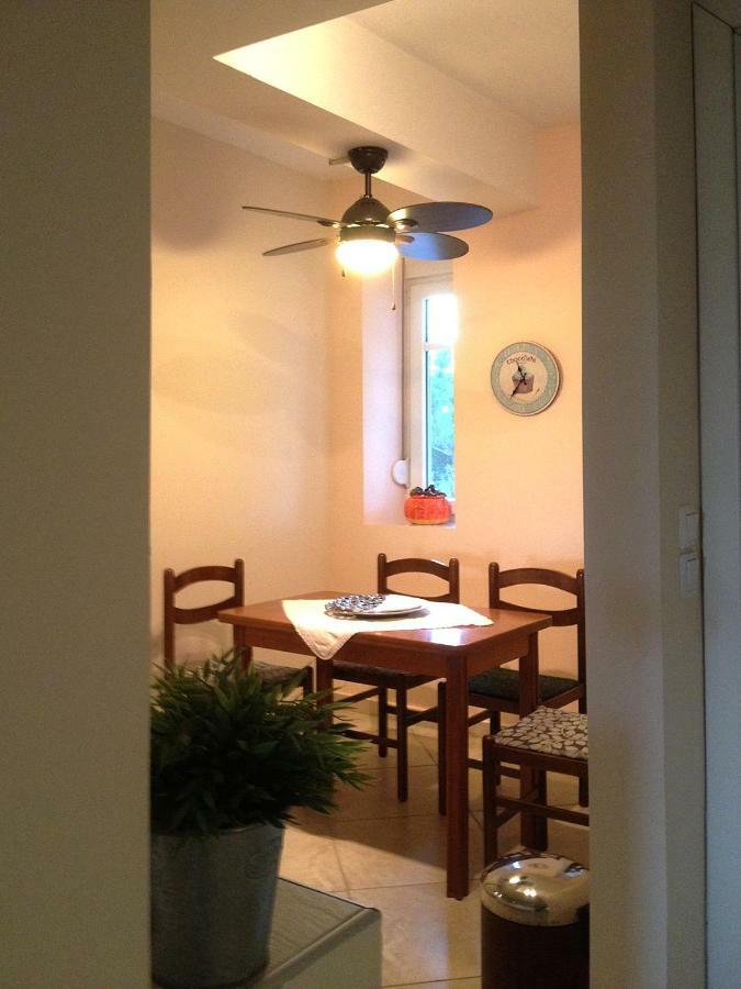 Lovely Apartm.Near Airport Kardia Luaran gambar