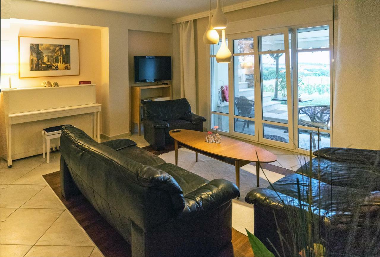 Lovely Apartm.Near Airport Kardia Luaran gambar